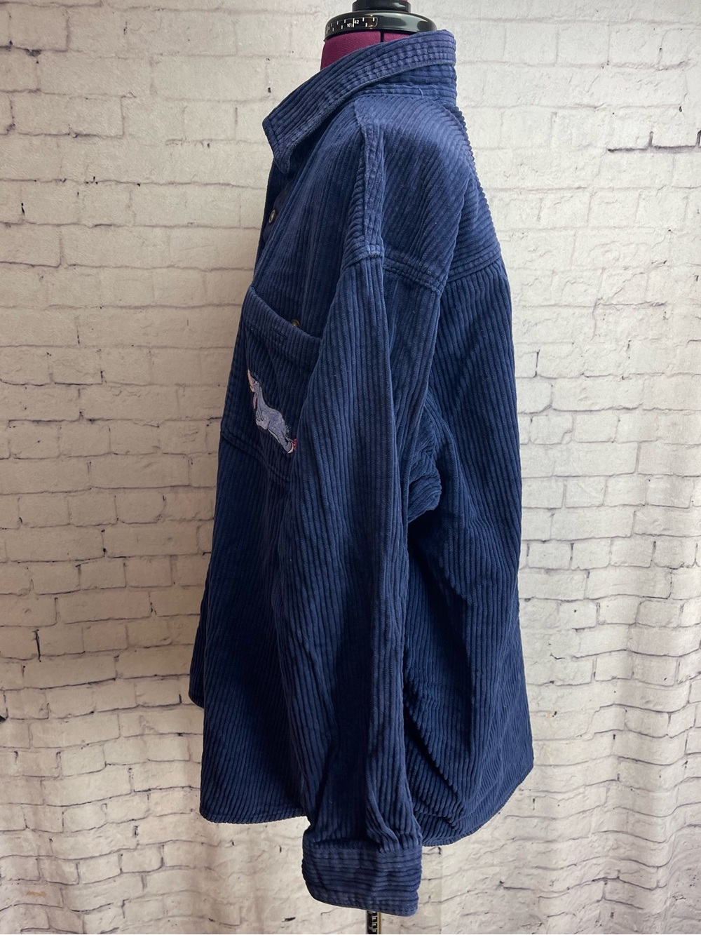 Vintage winnie the Pooh corduroy button down shirt size XL navy blue - Picture 3 of 7